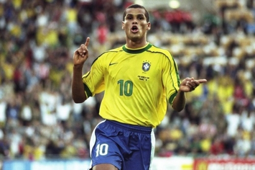 然和谐共生 然和谐共生